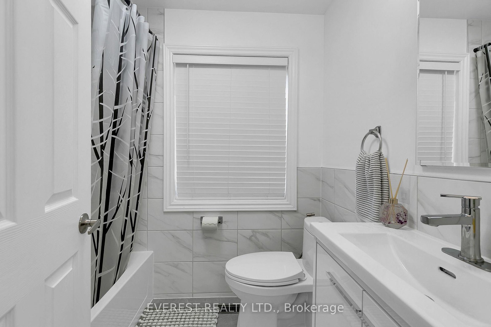 3992 Longfellow Avenue • Windsor, ON photo 22