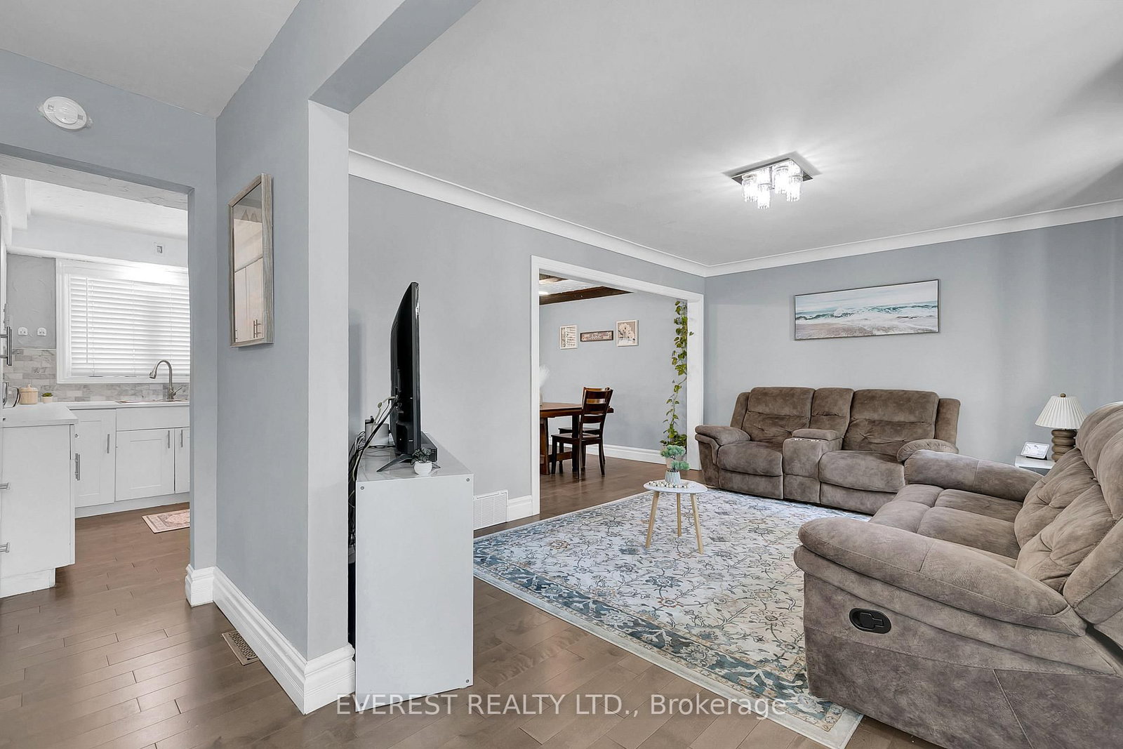 3992 Longfellow Avenue • Windsor, ON photo 5