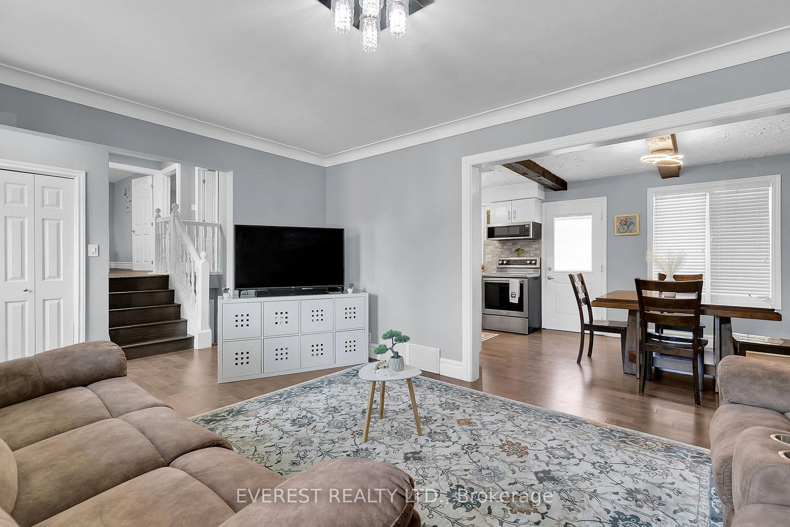 3992 Longfellow Avenue • Windsor, ON photo 8
