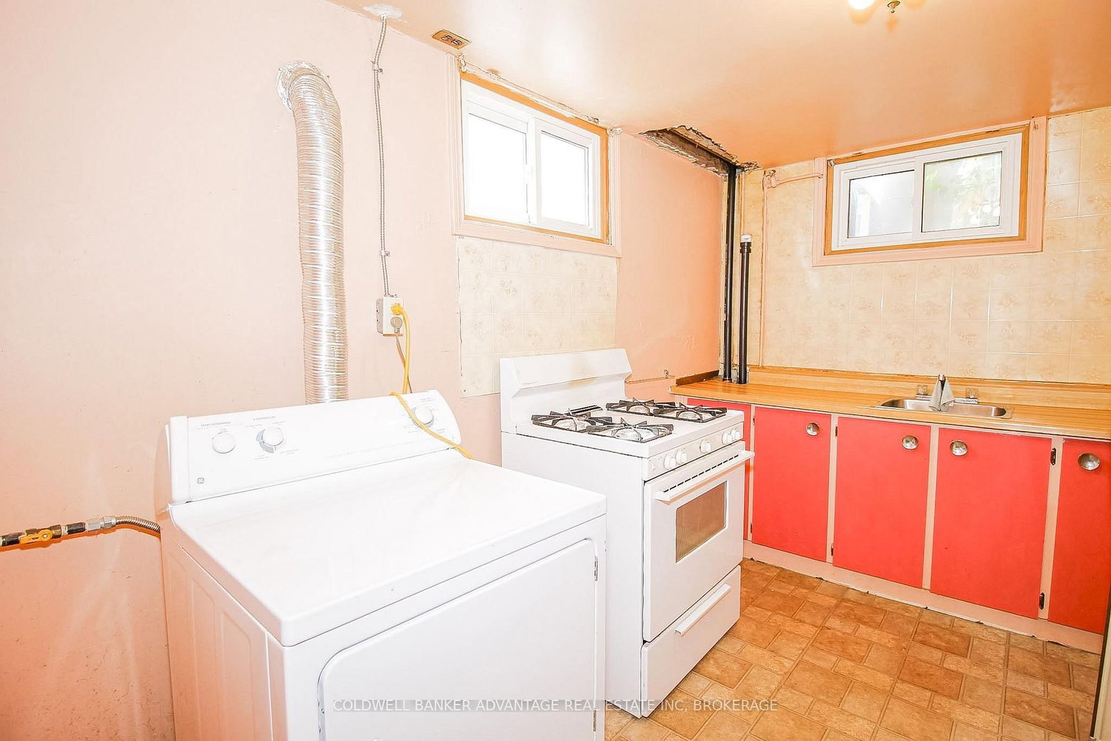 28 Marshall Avenue • Welland, ON photo 22