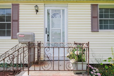28 Marshall Avenue • Welland, ON photo 5
