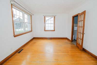 28 Marshall Avenue • Welland, ON photo 7