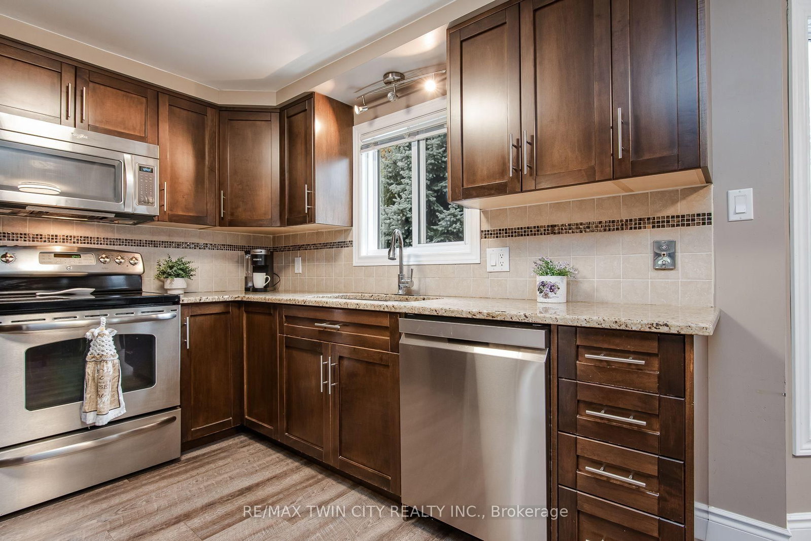 122 Bier Crescent • Wilmot, ON photo 18