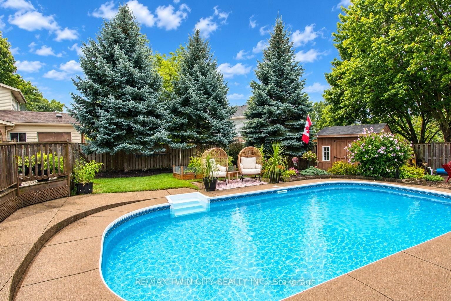 122 Bier Crescent • Wilmot, ON photo 3