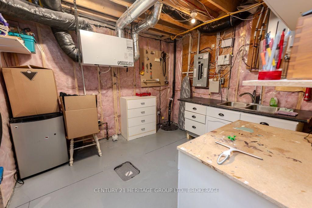 1103 Crossfield Avenue • Kingston, ON photo 32