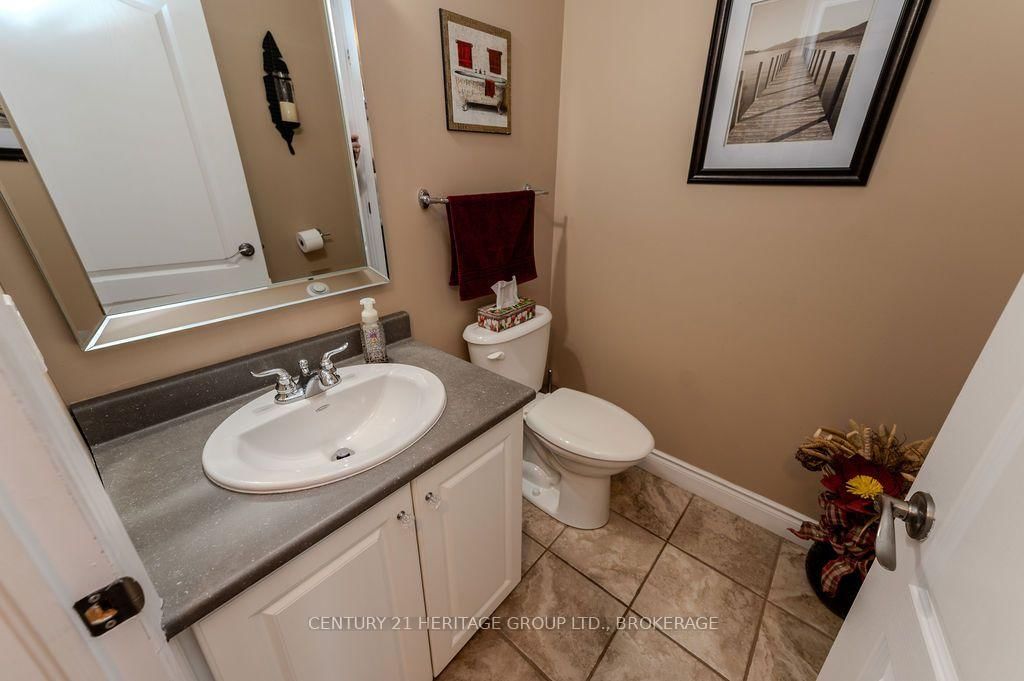 1103 Crossfield Avenue • Kingston, ON photo 4
