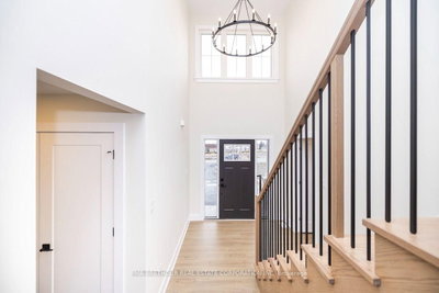 240 Trudeau Crescent • Russell, ON photo 2