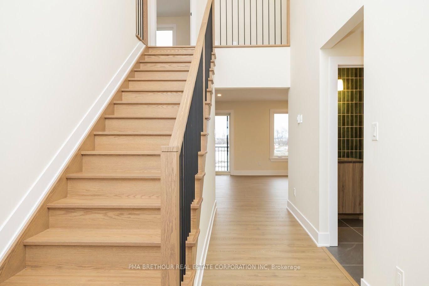 240 Trudeau Crescent • Russell, ON photo 4