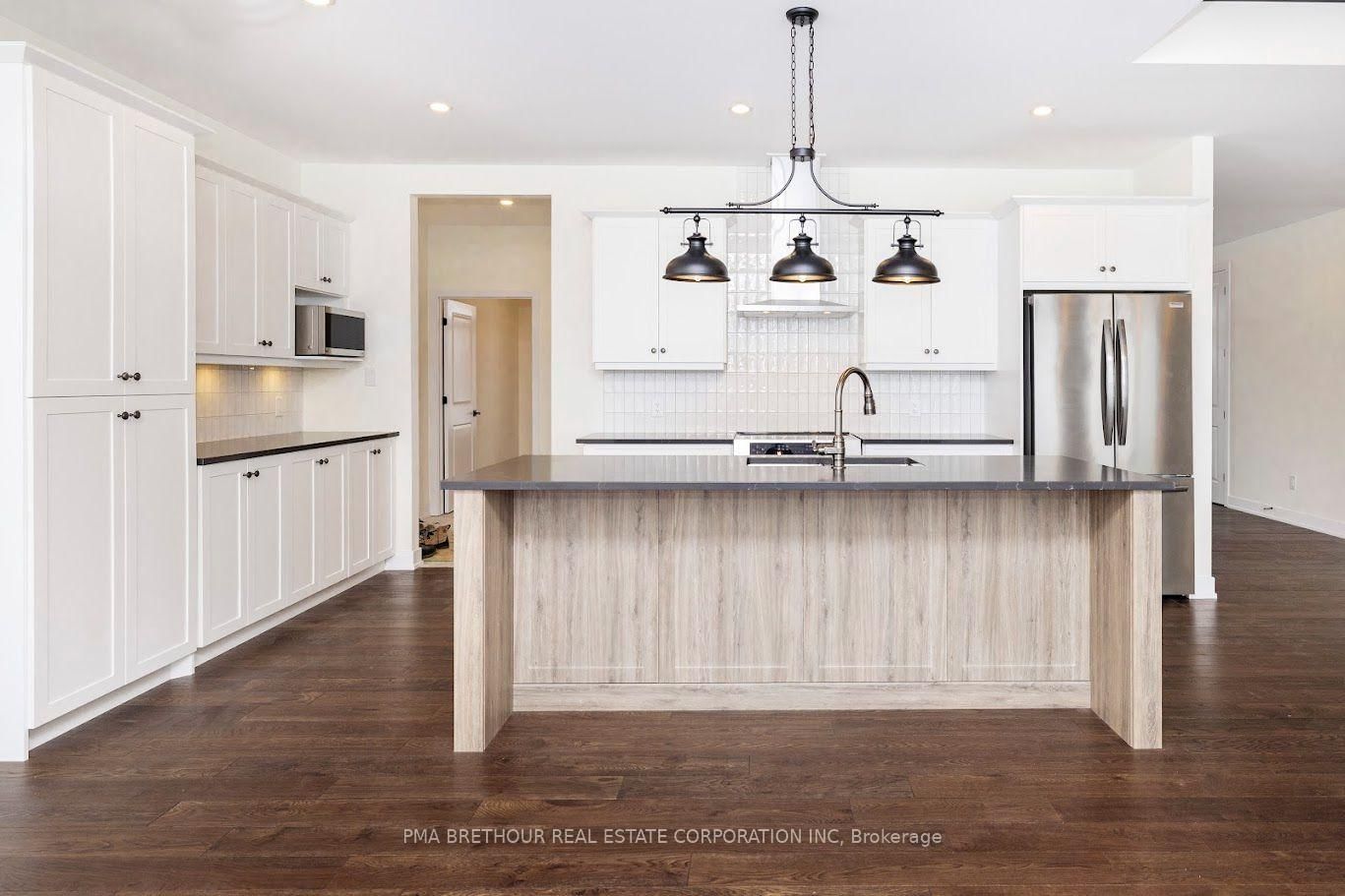 220 Trudeau Crescent • Russell, ON photo 11