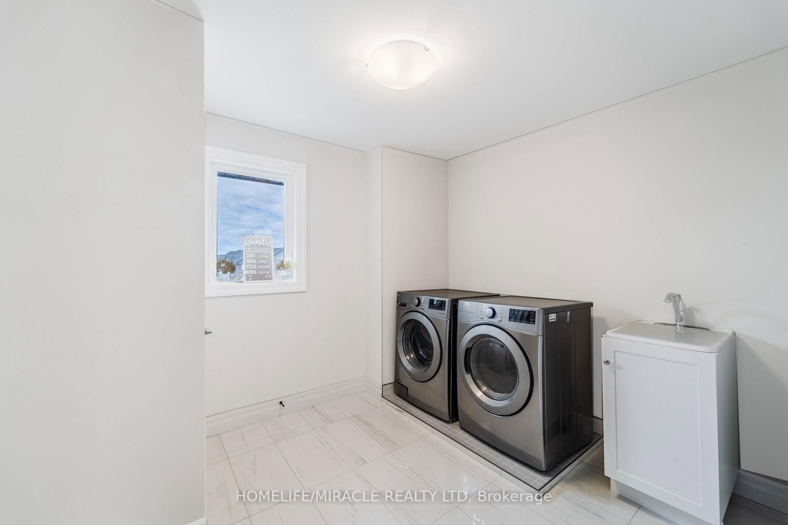 245 Tamarack Boulevard • Woodstock, ON photo 36