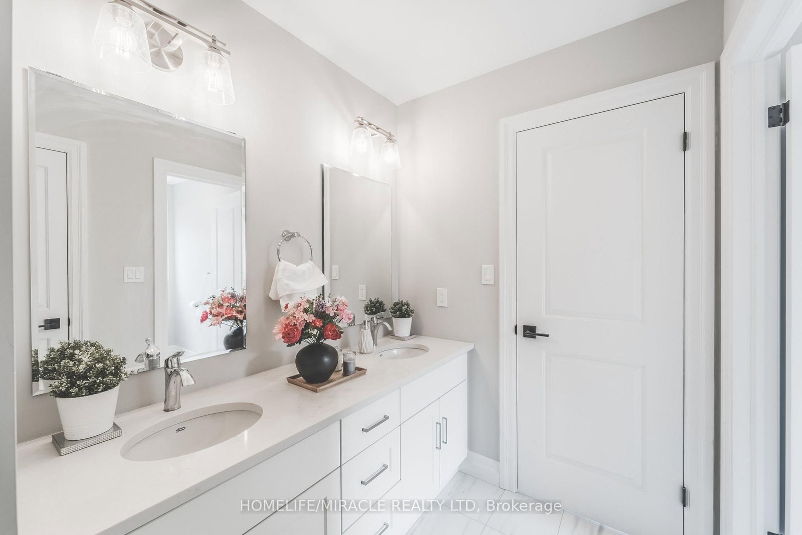 245 Tamarack Boulevard • Woodstock, ON photo 39