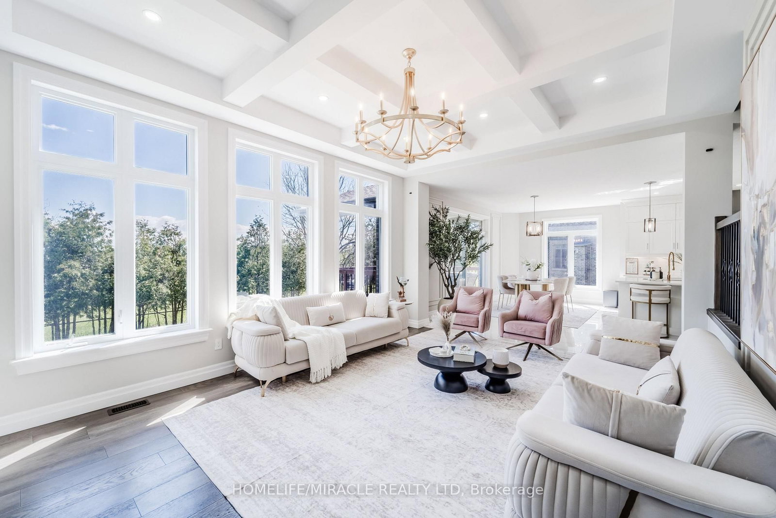 245 Tamarack Boulevard • Woodstock, ON photo 8