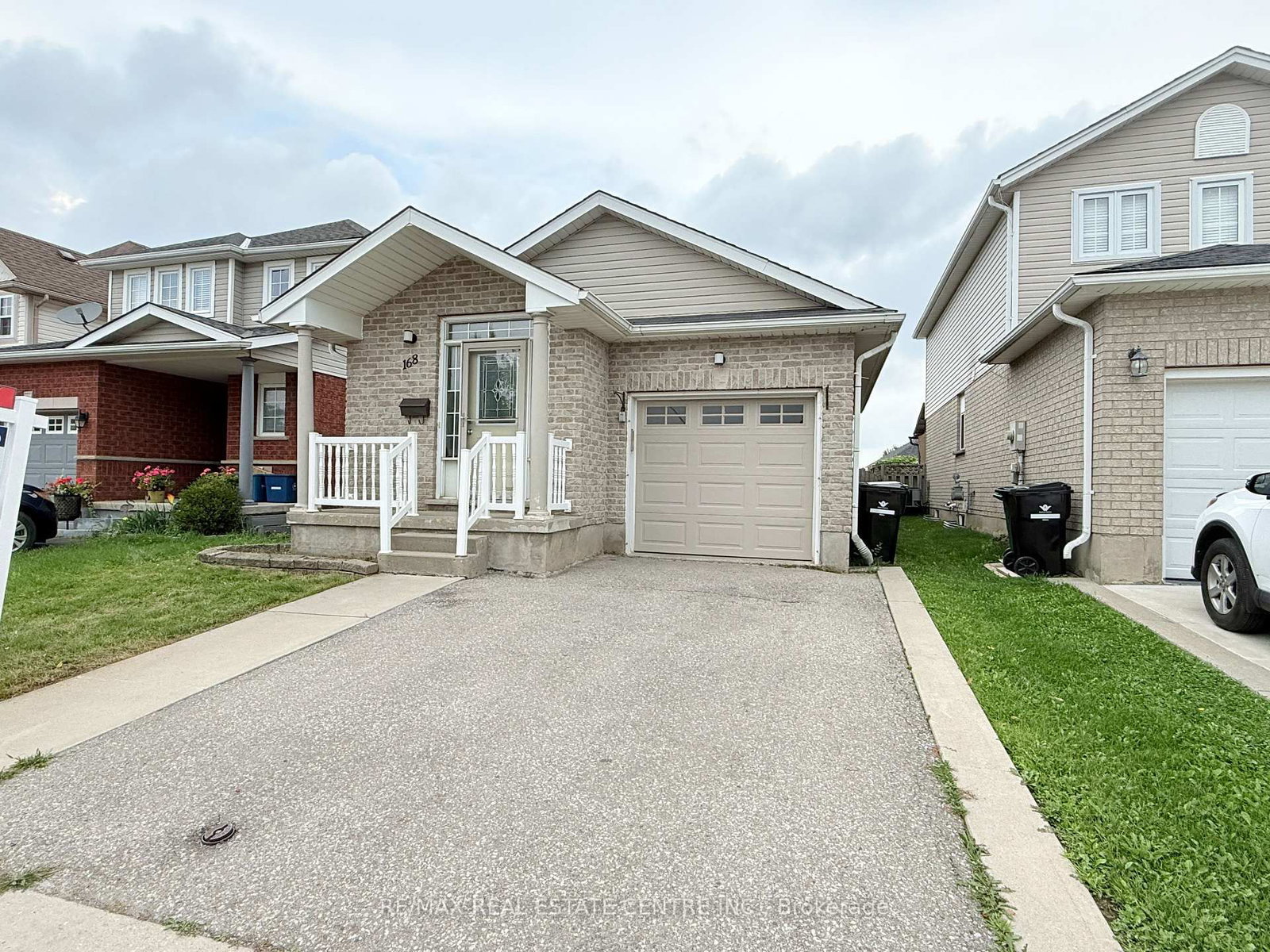 168 Copper Leaf Street • Kitchener, ON photo 3