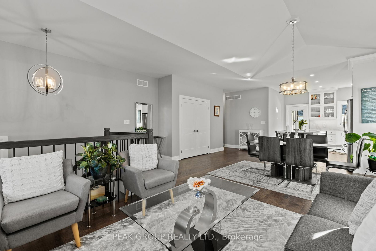398 AQUEDUCT Street • Welland, ON photo 9