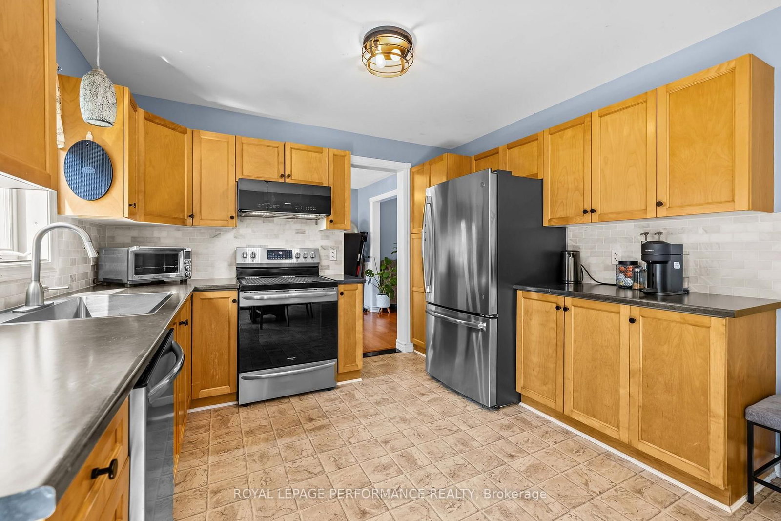 407 Centenaire Street • Russell, ON photo 14