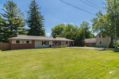 497 Elizabeth Street • South Bruce Peninsula, ON photo 3