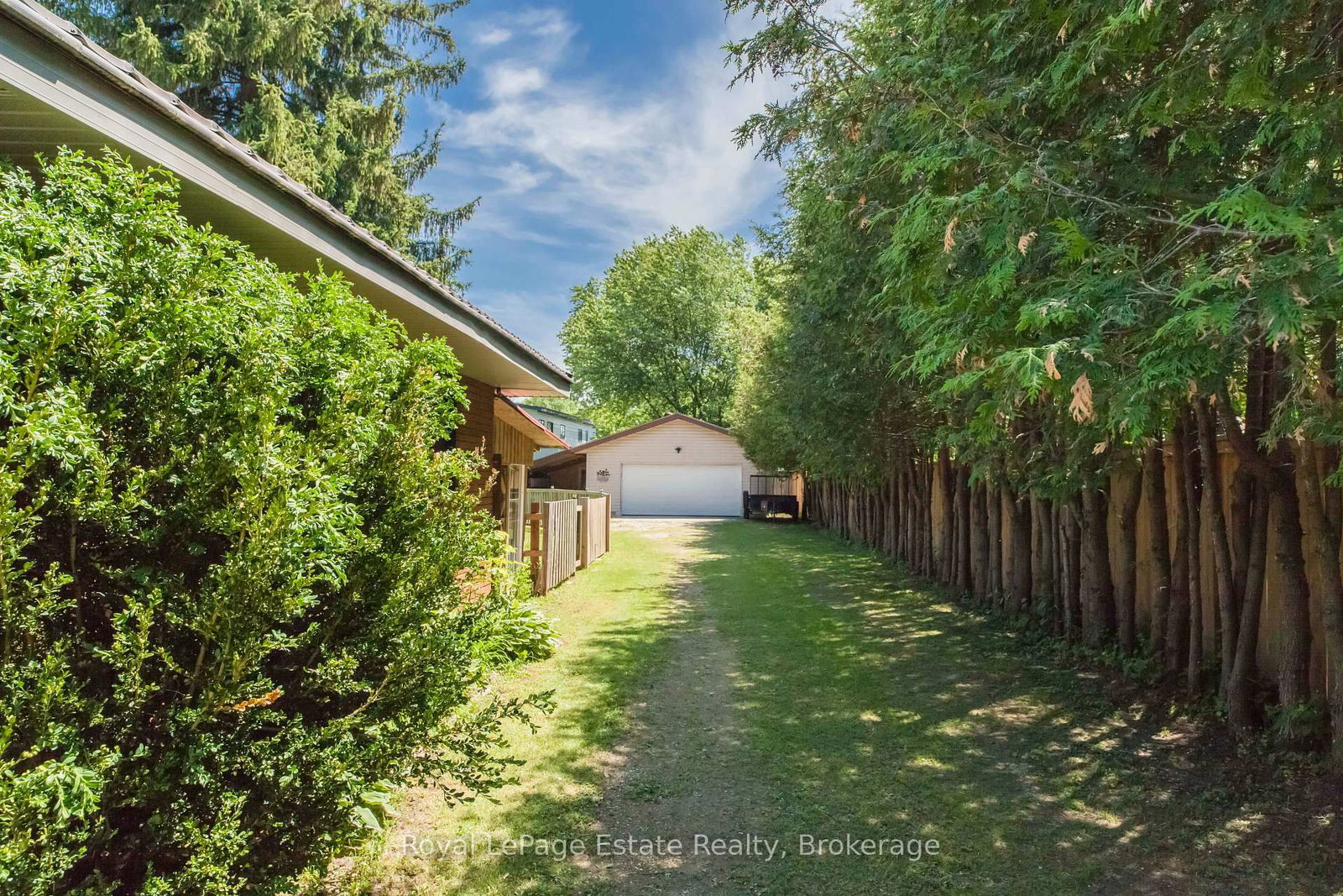 497 Elizabeth Street • South Bruce Peninsula, ON photo 5