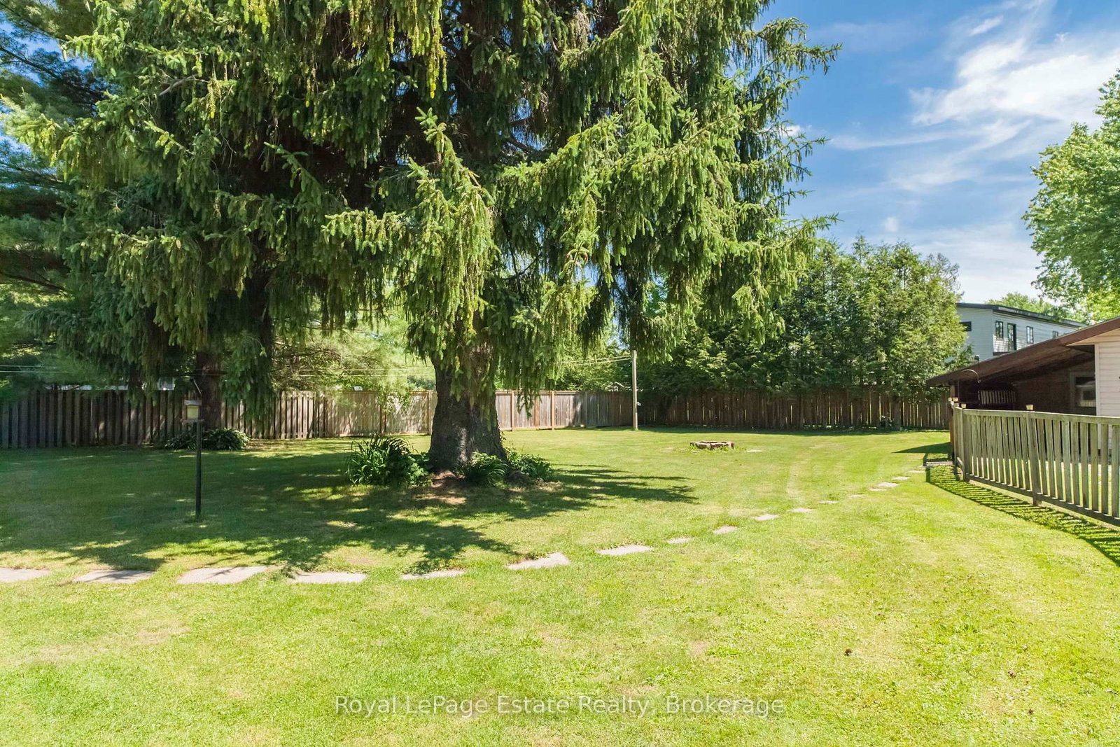 497 Elizabeth Street • South Bruce Peninsula, ON photo 9