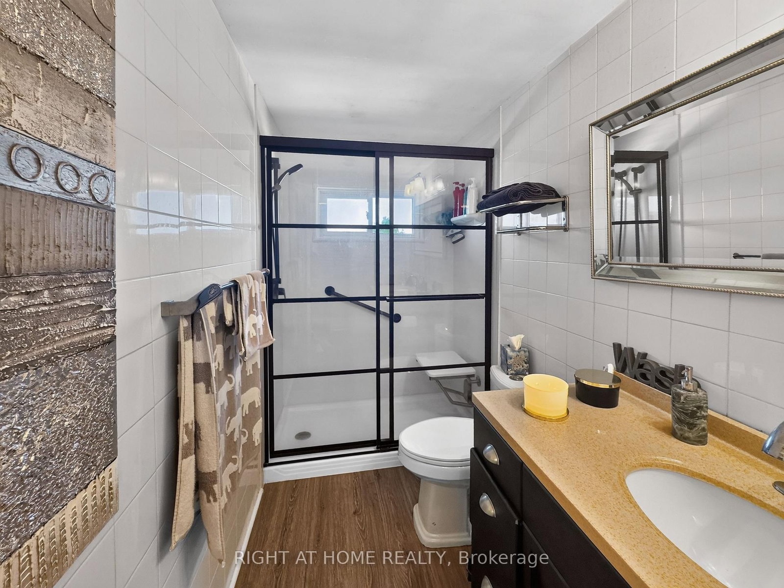 366 Burlington Crescent • London South, ON photo 23
