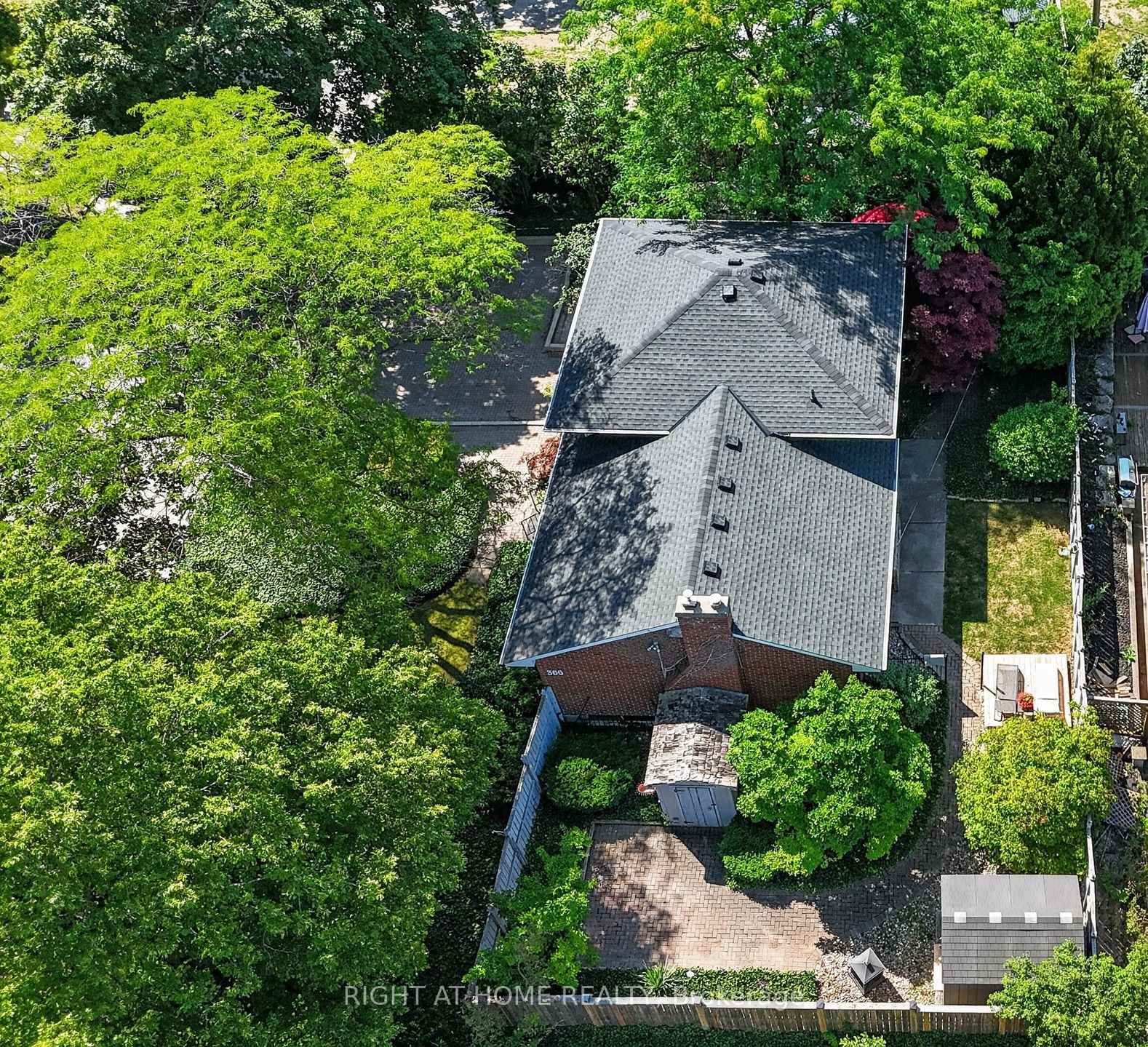 366 Burlington Crescent • London South, ON photo 29