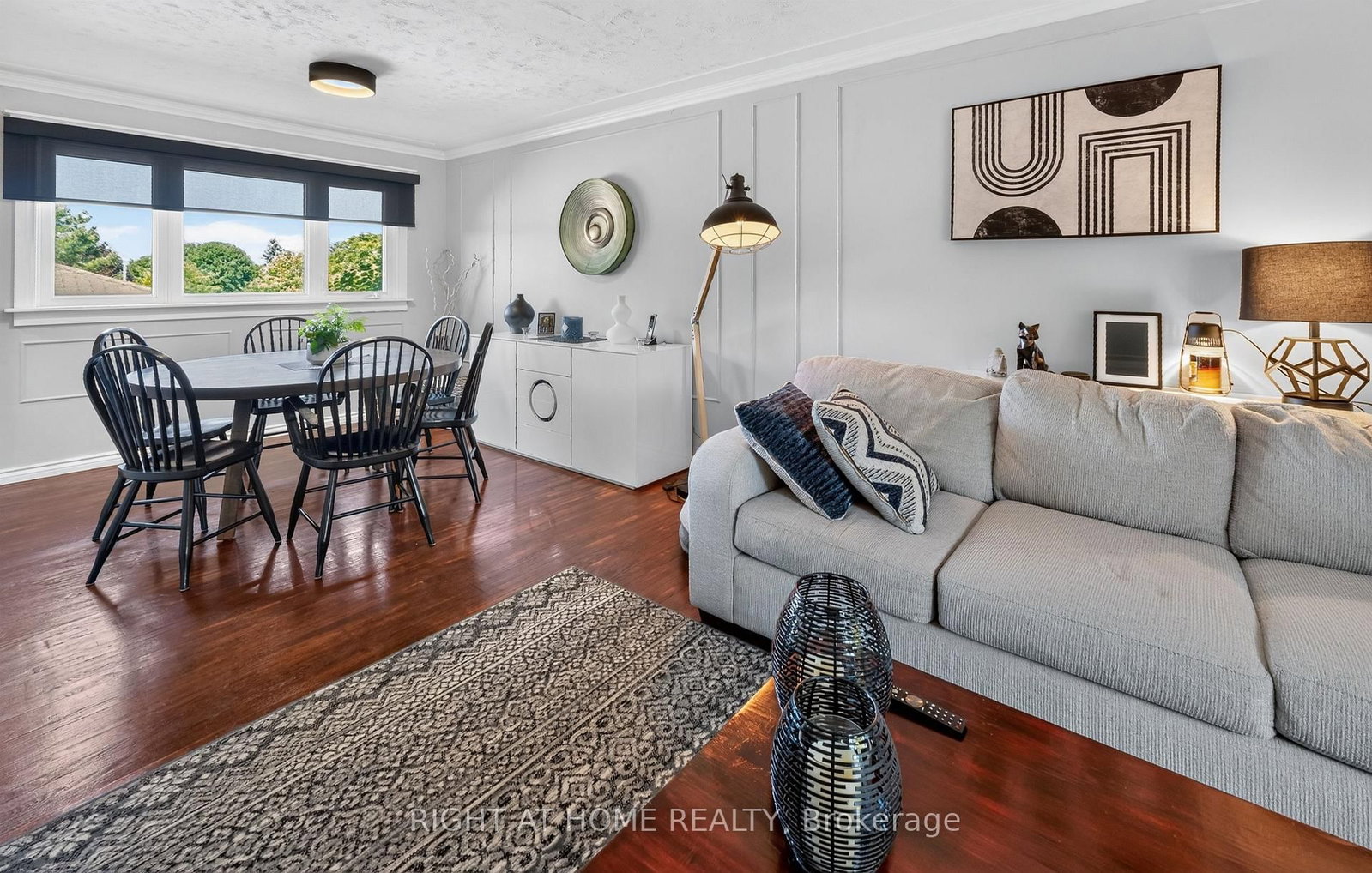 366 Burlington Crescent • London South, ON photo 5
