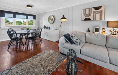 366 Burlington Crescent • London South, ON photo 5