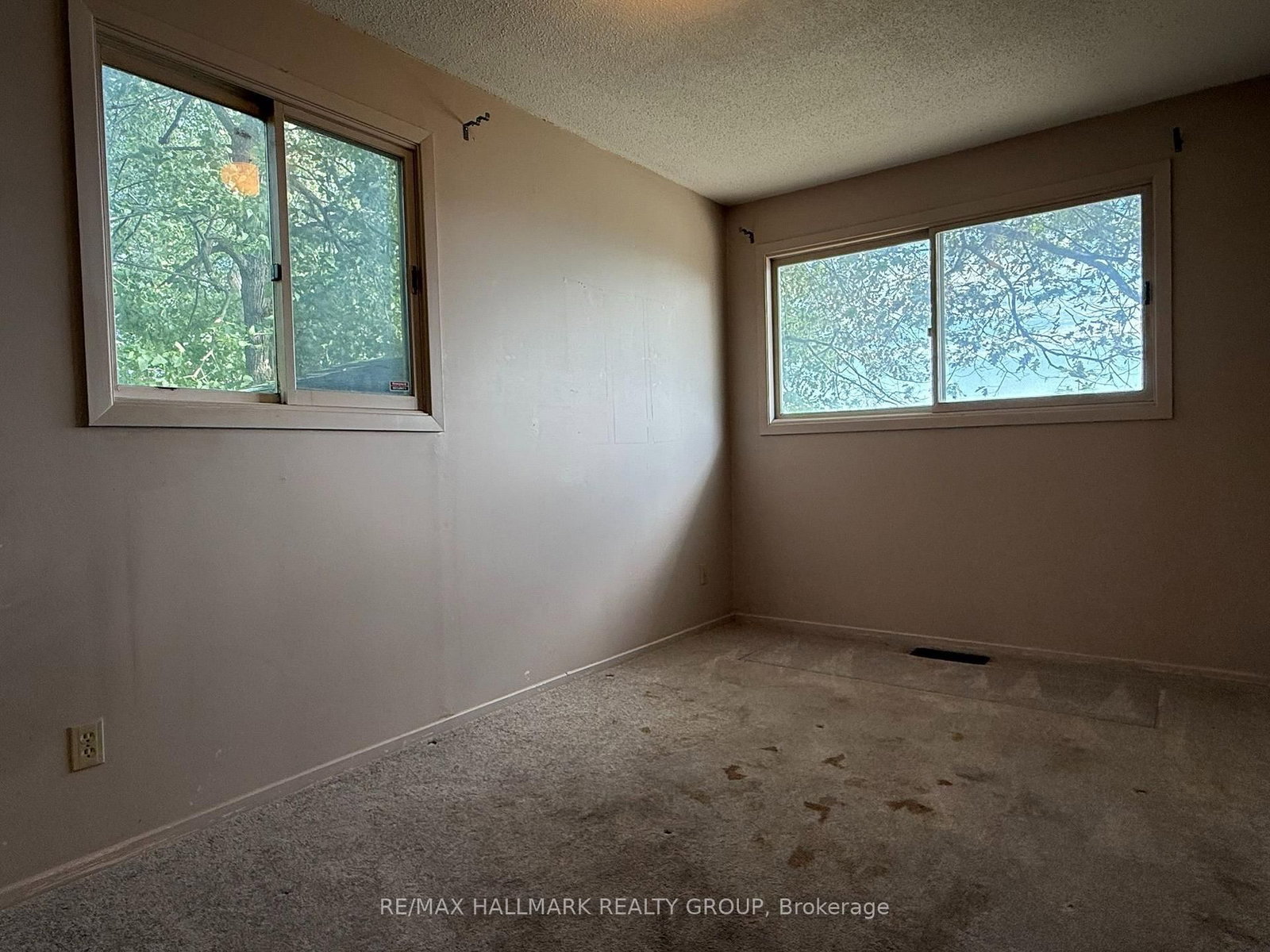 488 Bayview Drive • Ottawa, ON photo 12