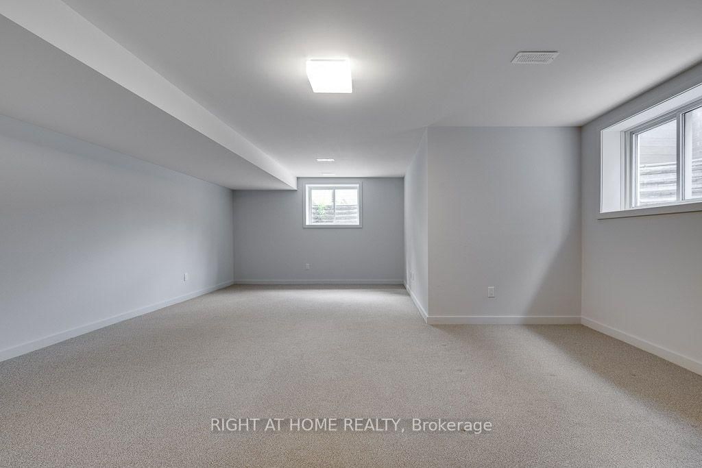 1030 EIDER Street • Ottawa, ON photo 28