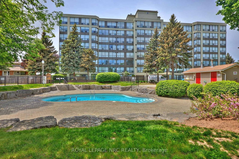 #606 - 5100 DORCHESTER Road