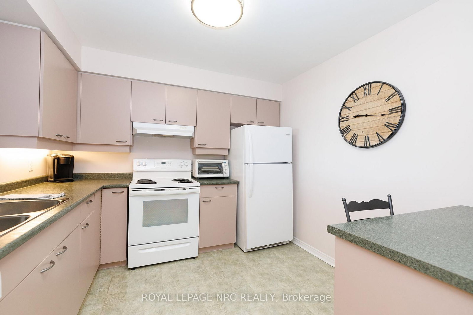 5100 DORCHESTER Road • ##606 • Niagara Falls, ON photo 10