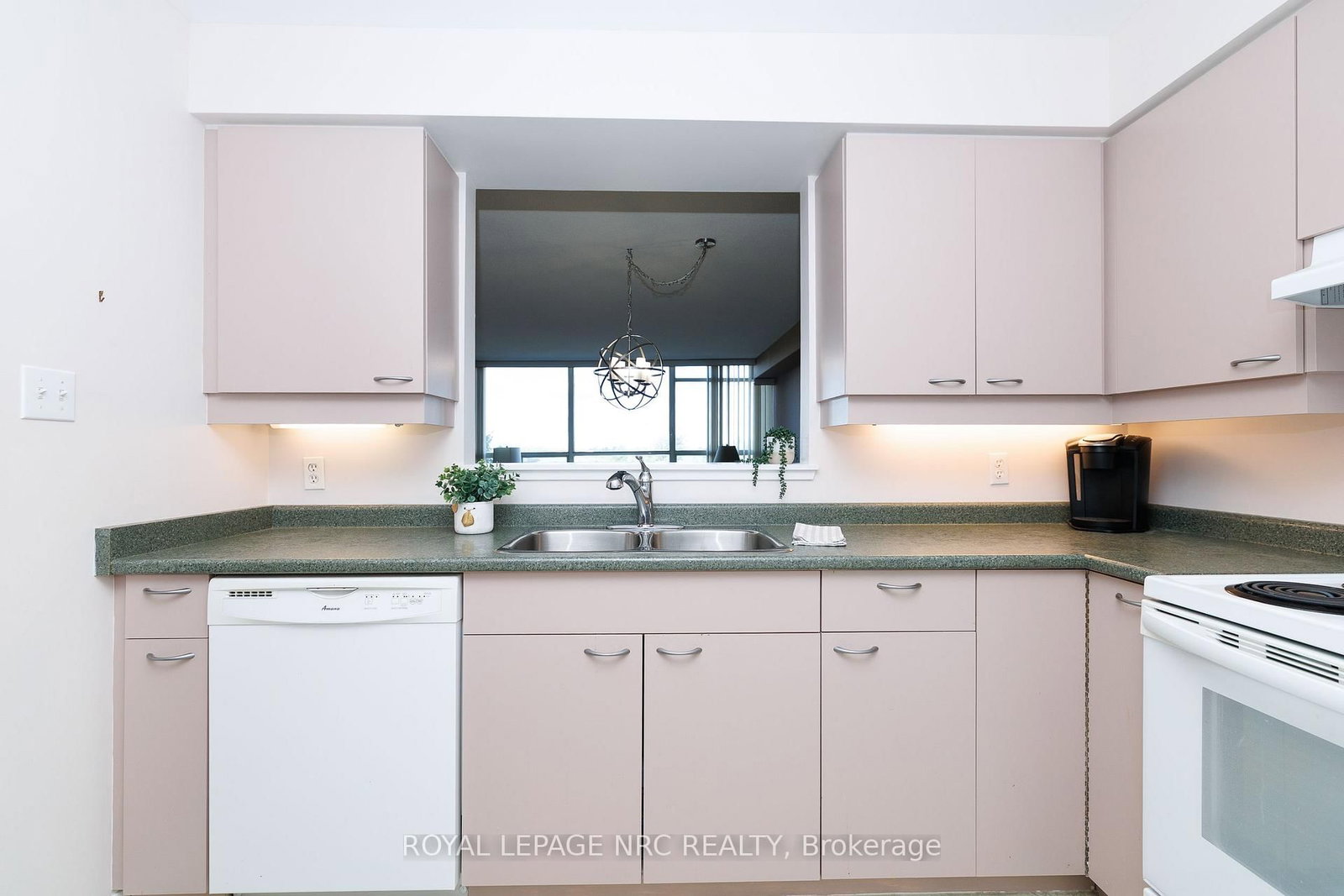 5100 DORCHESTER Road • ##606 • Niagara Falls, ON photo 12