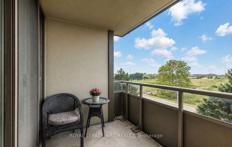 #606 - 5100 DORCHESTER Road