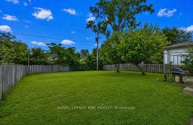 23 NORTHGATE Drive • Welland, ON photo 4