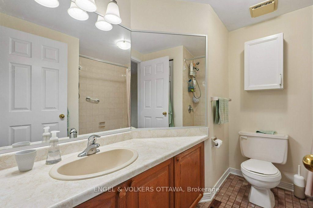 535 Hilson Avenue • #4 • Ottawa, ON photo 30