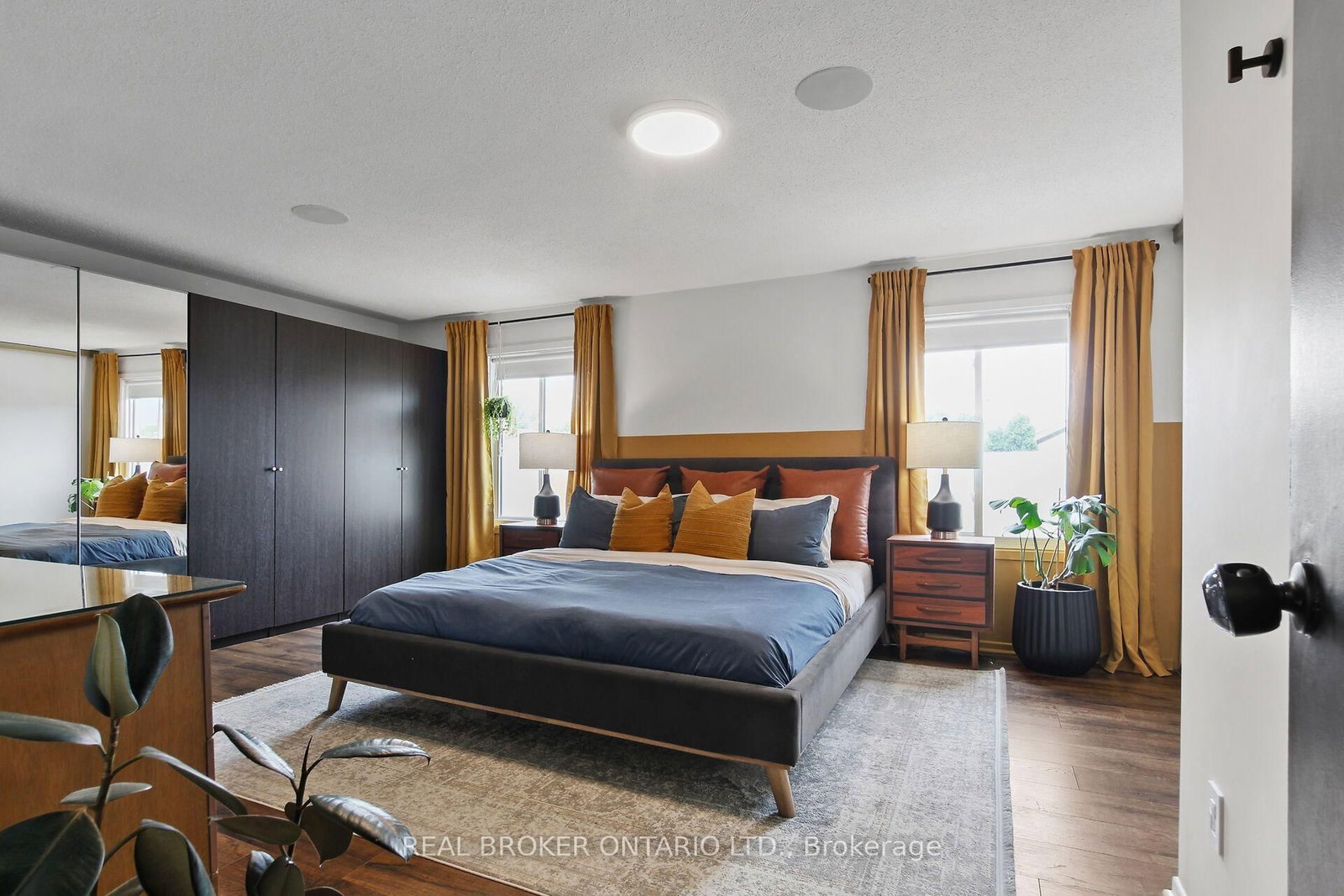 1807 Axminster Court • Ottawa, ON photo 15