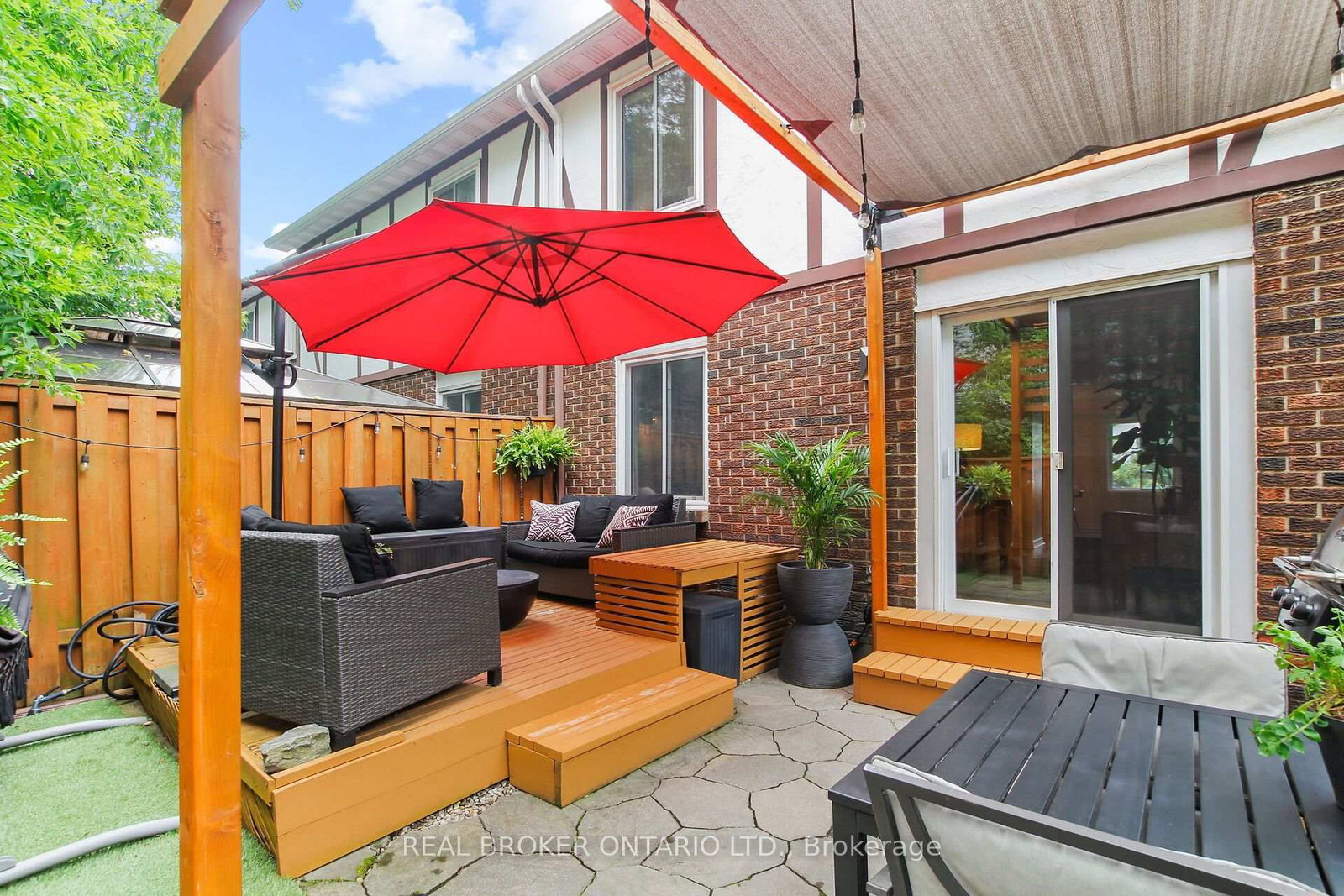 1807 Axminster Court • Ottawa, ON photo 27