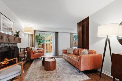 1807 Axminster Court • Ottawa, ON photo 3