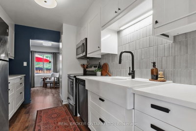 1807 Axminster Court • Ottawa, ON photo 9