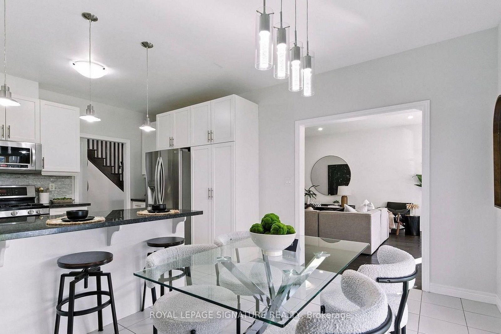 151 Royal Winter Drive • Hamilton, ON photo 8