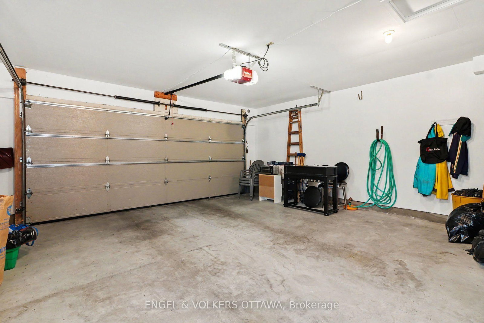 1941 Naskapi Drive • Ottawa, ON photo 33