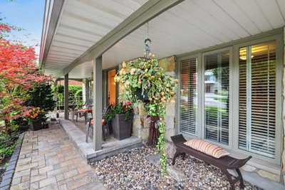 1941 Naskapi Drive • Ottawa, ON photo 6