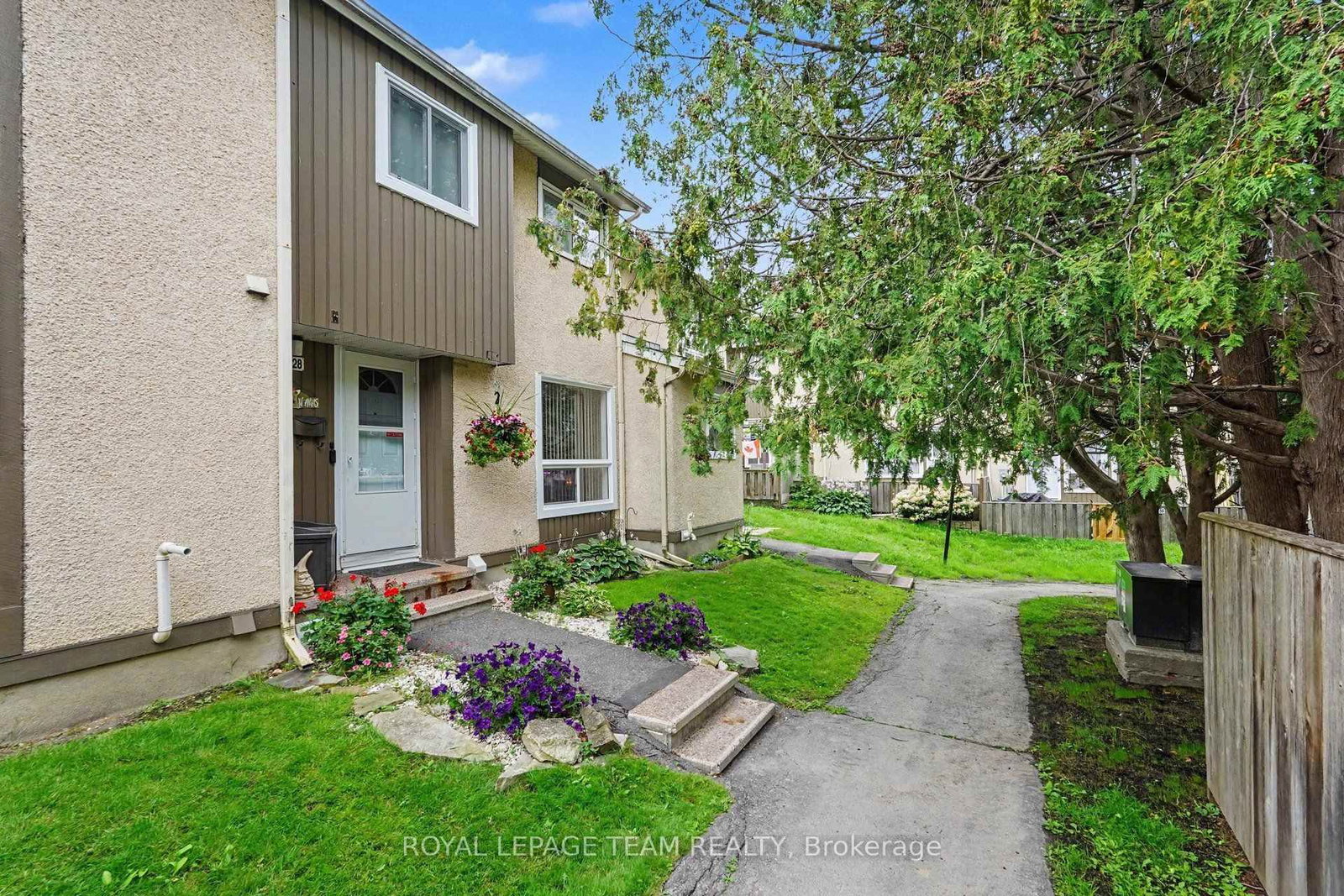 1328 Lassiter Terrace • #75 • Ottawa, ON photo 4