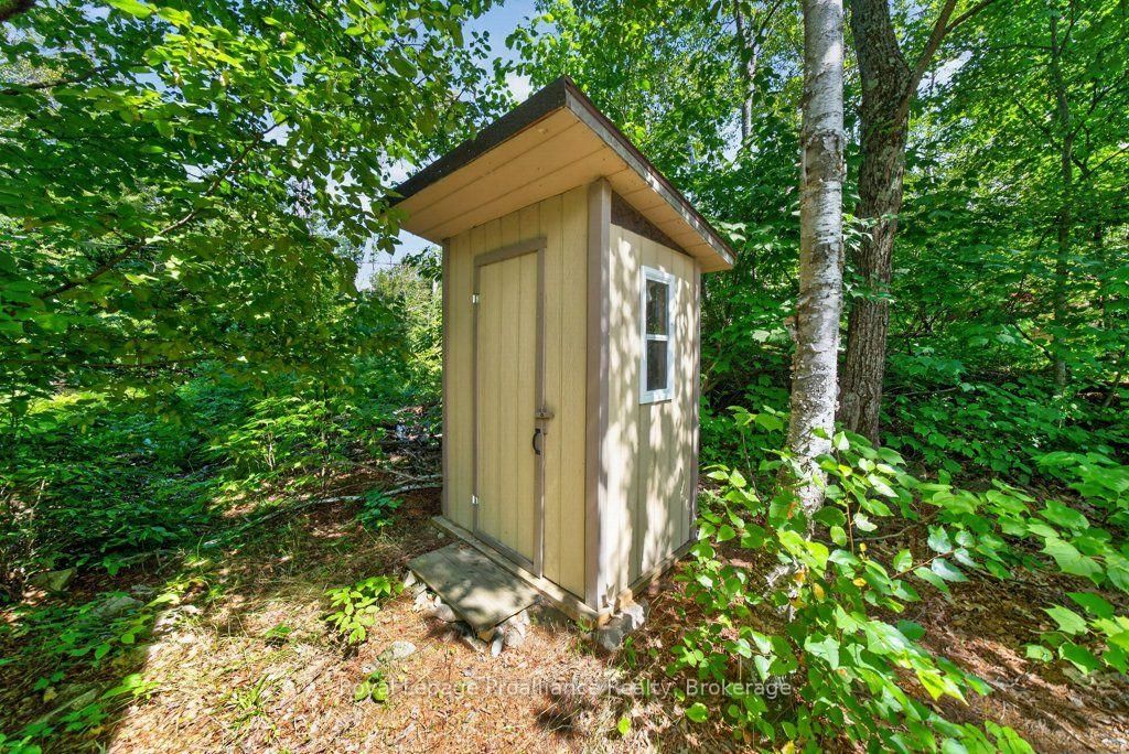 125 Mazinaw Lake Boat Access • Cloyne, ON photo 36