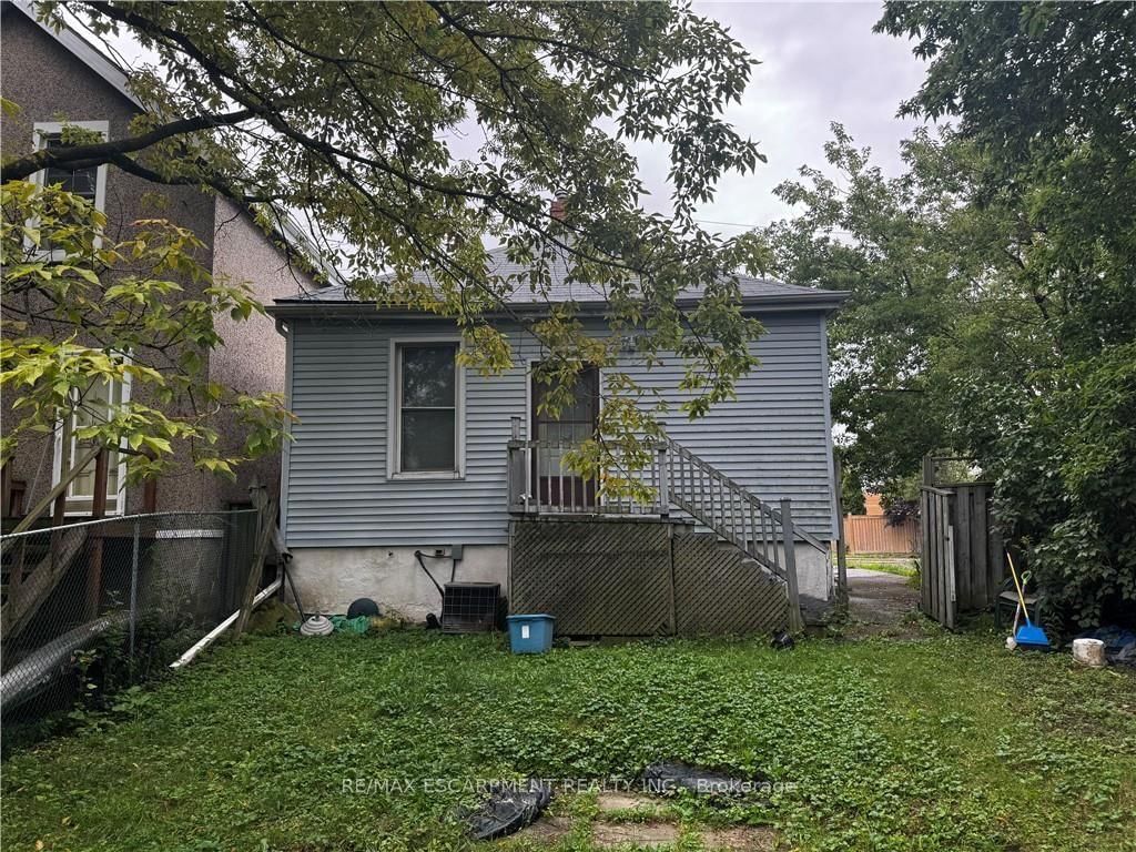 28 Brantdale Avenue • Hamilton, ON photo 10