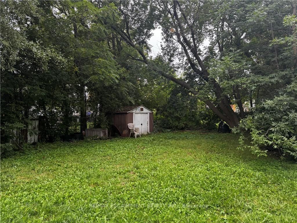 28 Brantdale Avenue • Hamilton, ON photo 16