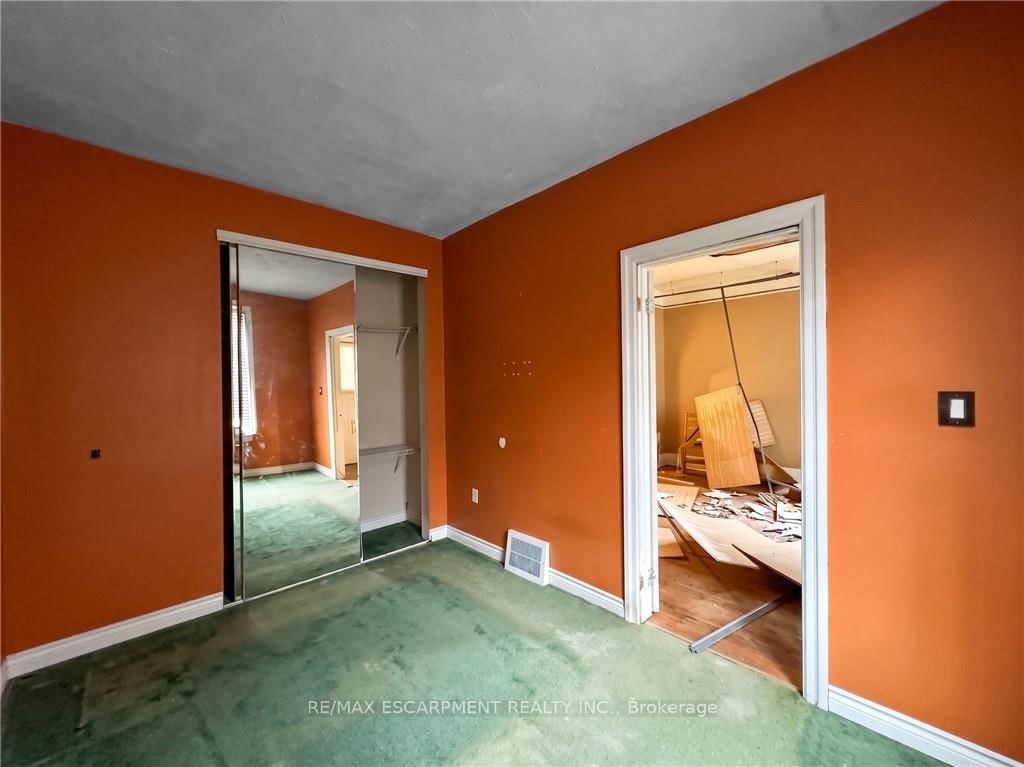 28 Brantdale Avenue • Hamilton, ON photo 5