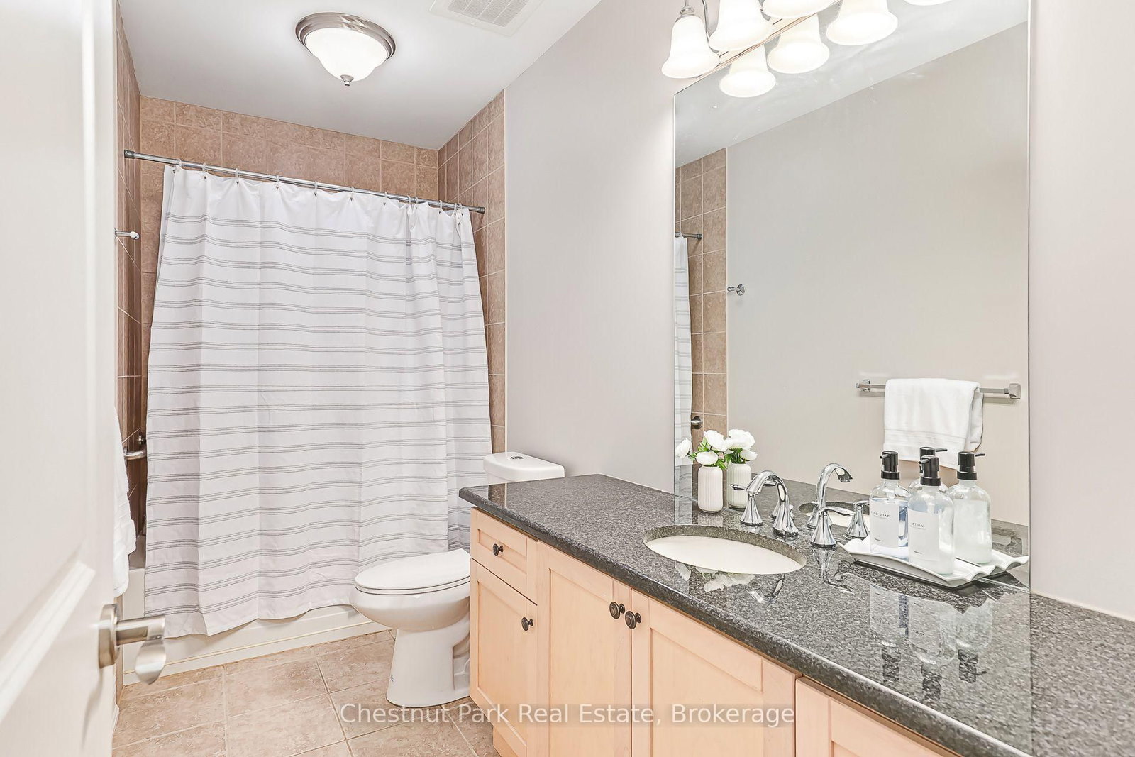 27 Beaver Street • #208 • Blue Mountains, ON photo 21