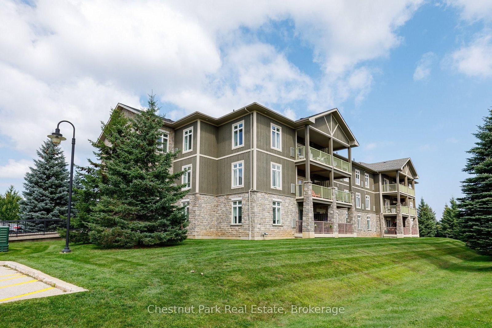 27 Beaver Street • #208 • Blue Mountains, ON photo 31