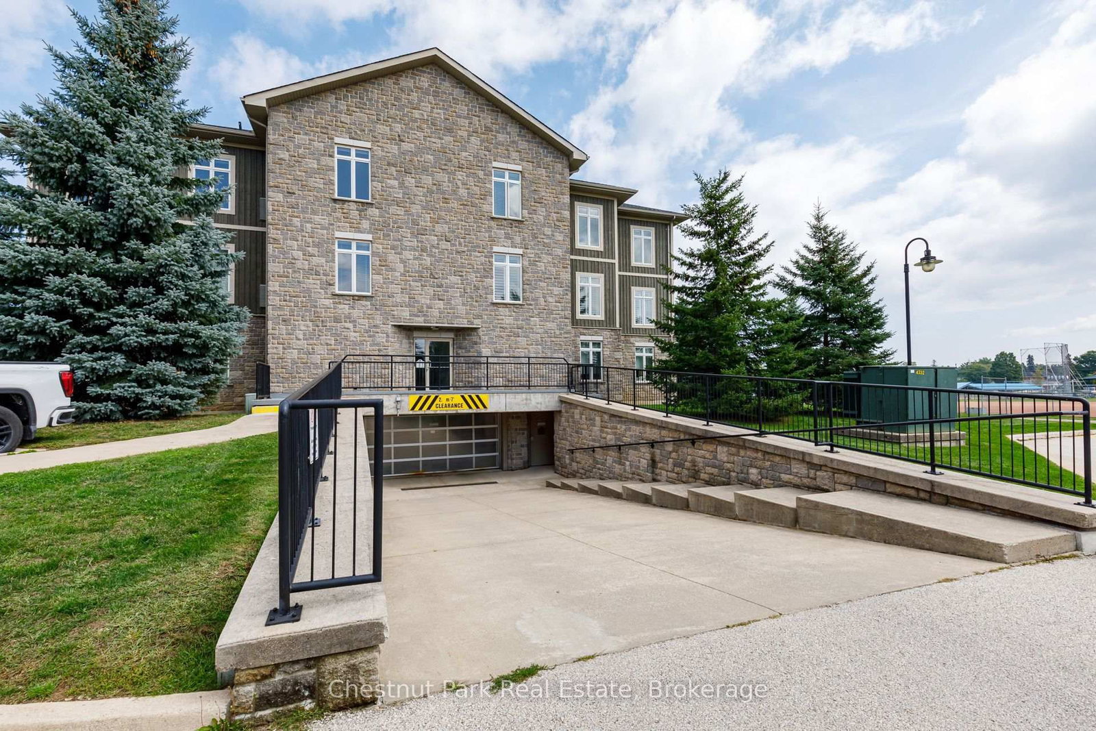 27 Beaver Street • #208 • Blue Mountains, ON photo 33