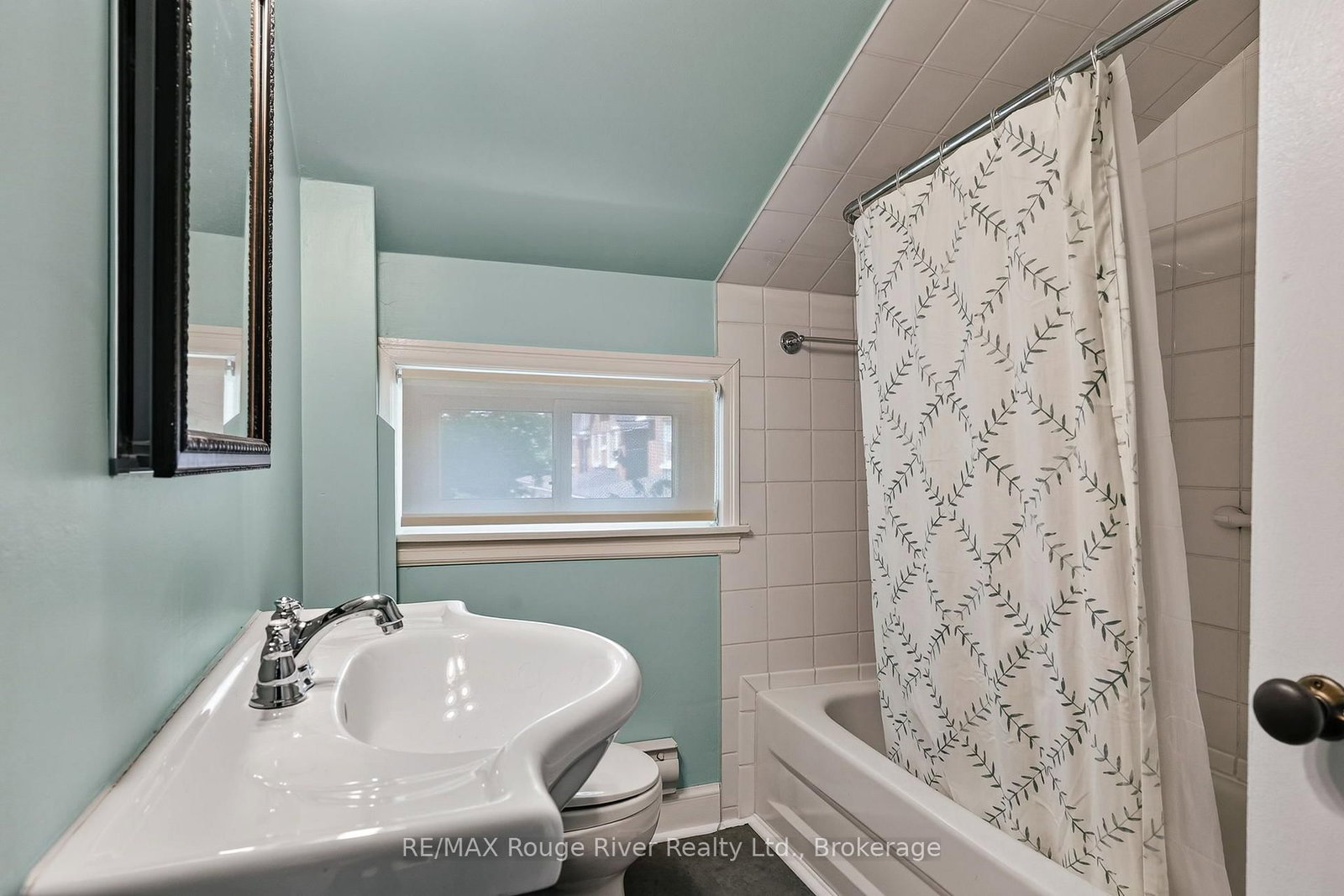 208 Albert Street • Cobourg, ON photo 43